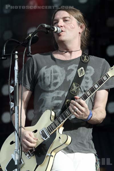 THE DANDY WARHOLS - 2012-08-26 - SAINT CLOUD - Domaine National - Grande Scene - 